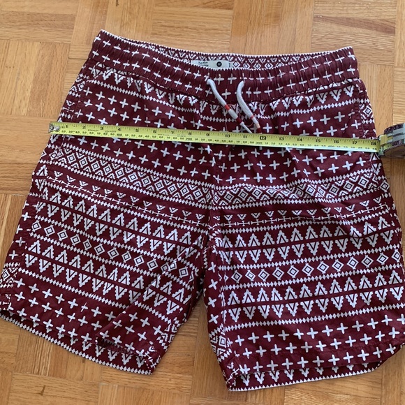 Maroon soft cotton shorts size medium - Picture 2 of 3